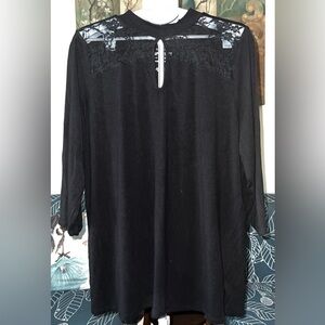 Torrid Black Keyhole Top